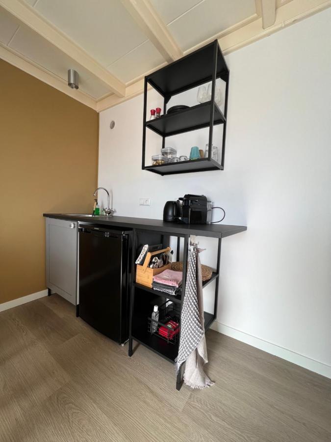 Bed and Breakfast Mid83 Woudsend Екстер'єр фото