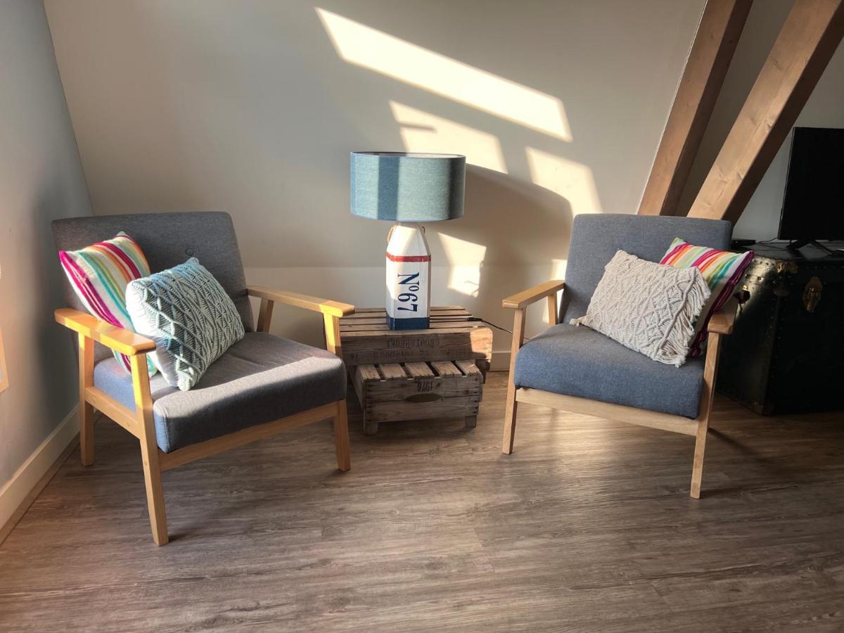Bed and Breakfast Mid83 Woudsend Екстер'єр фото