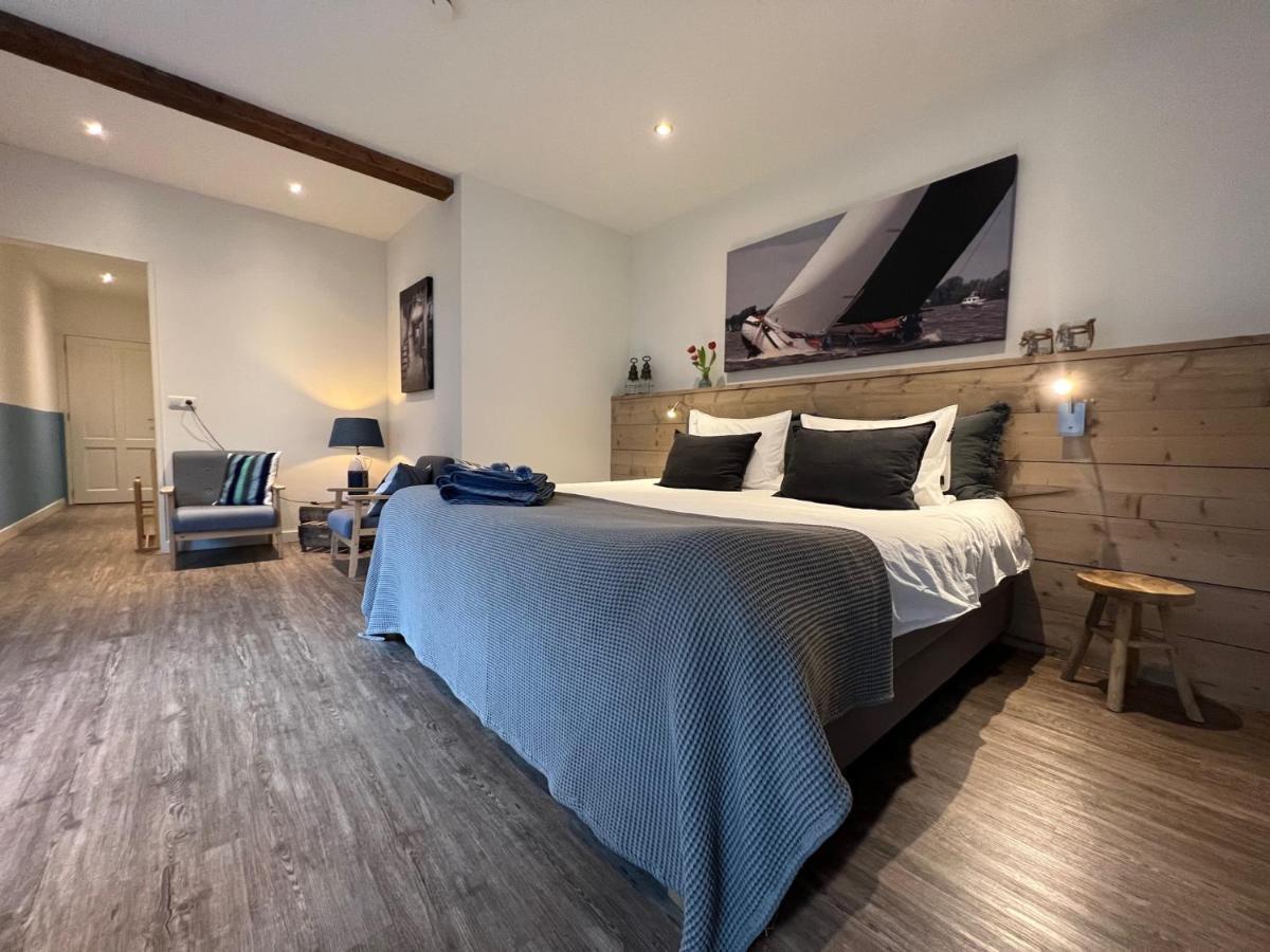 Bed and Breakfast Mid83 Woudsend Екстер'єр фото