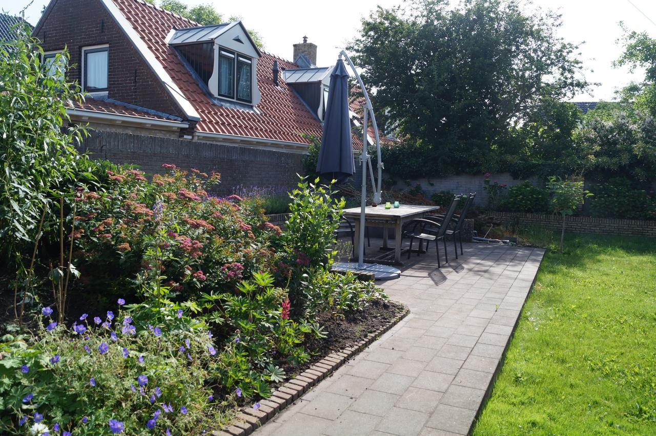 Bed and Breakfast Mid83 Woudsend Екстер'єр фото